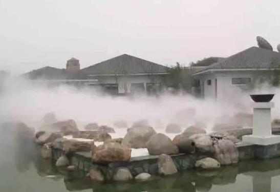 元旦將至，人造霧在塑造環(huán)境氛圍方面的作用